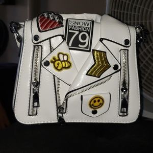 White jacket handbag with patches
